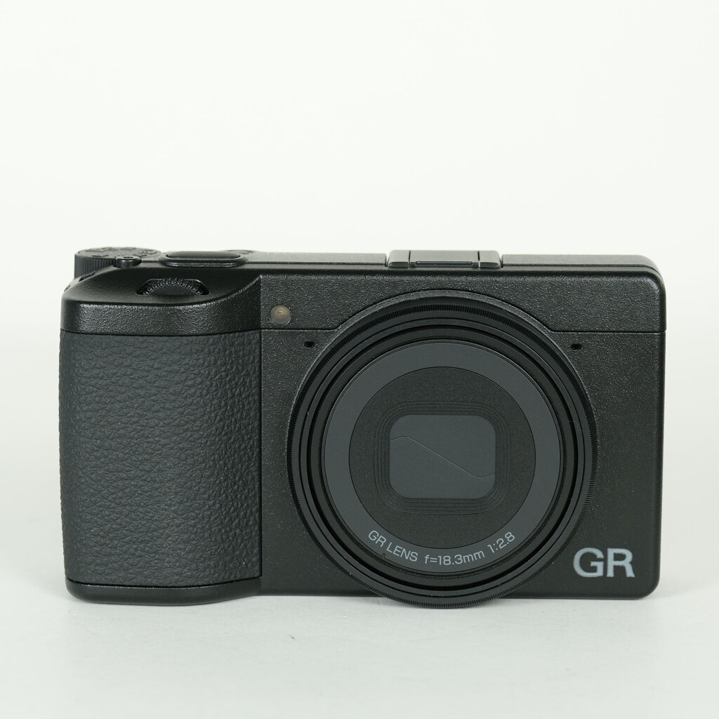 RICOH GR IV