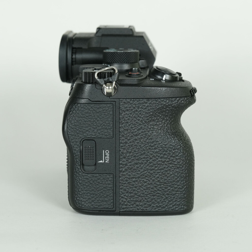 SONY α7 IV(ILCE-7M4) SONY α7 IV(ILCE-7M4)