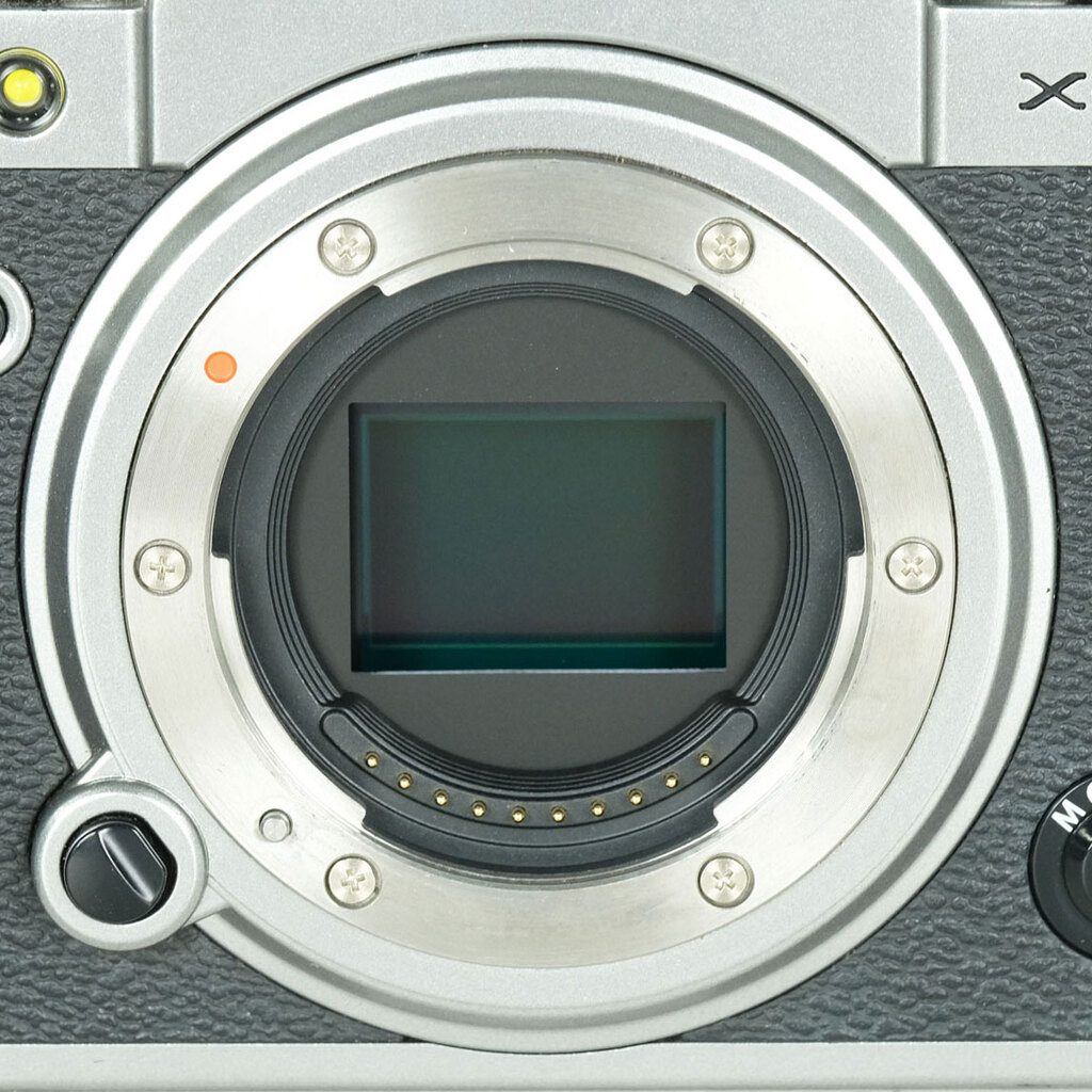 FUJIFILM X-T4 FUJIFILM X-T4