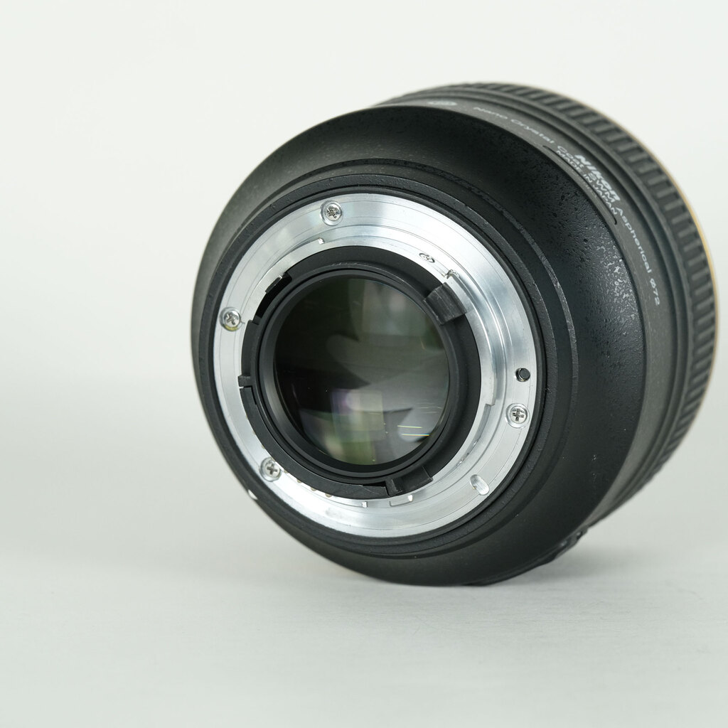 Nikon AF-S NIKKOR 58mm f/1.4Gの出品 | ONE SCENE（ワンシーン）