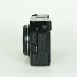 FUJIFILM X-E5