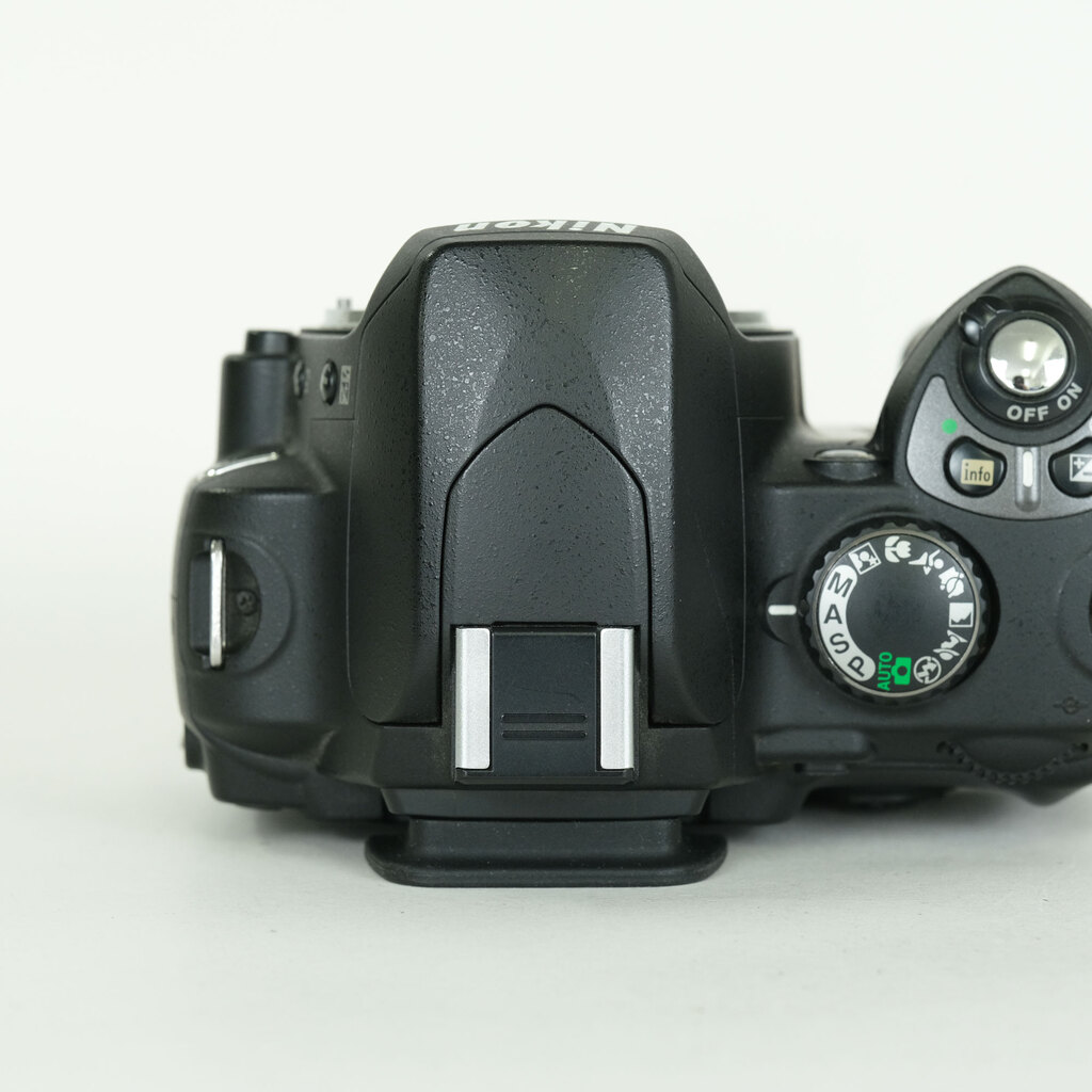 Nikon D40 ブラックボディ