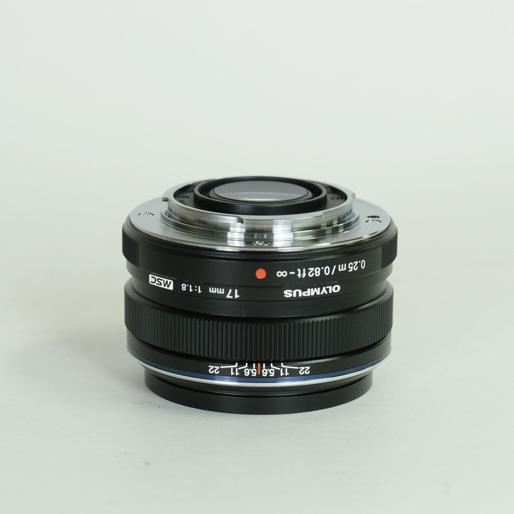 OLYMPUS M.ZUIKO DIGITAL 17mm F1.8