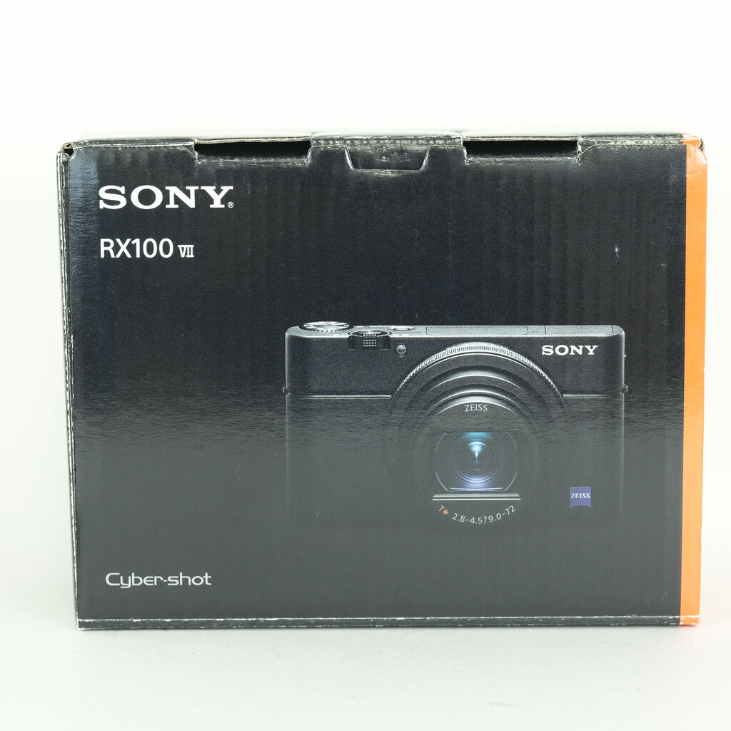 SONY Cyber-shot DSC-RX100M7