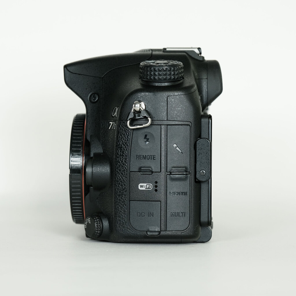 SONY α77IIボディ ILCA-77M2