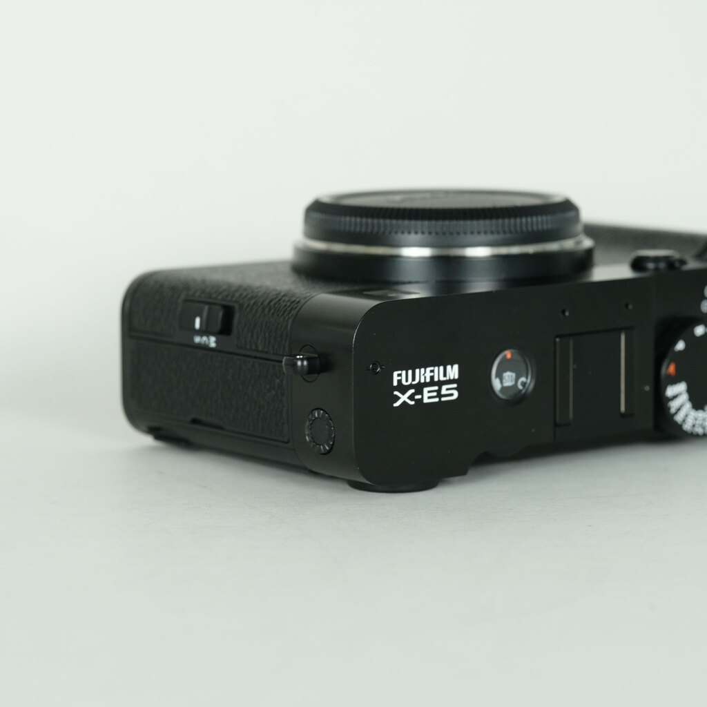 FUJIFILM X-E5の出品 | ONE SCENE（ワンシーン）