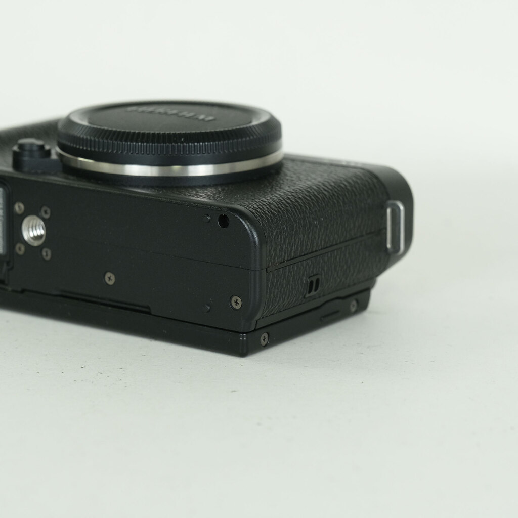 FUJIFILM X-M1 ボディ ブラック FUJIFILM X-M1 ボディ ブラック
