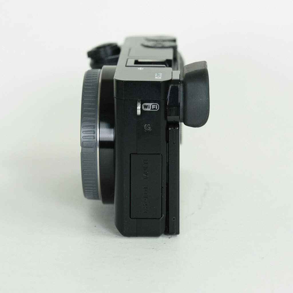 SONY α6000(ILCE-6000) SONY α6000(ILCE-6000)