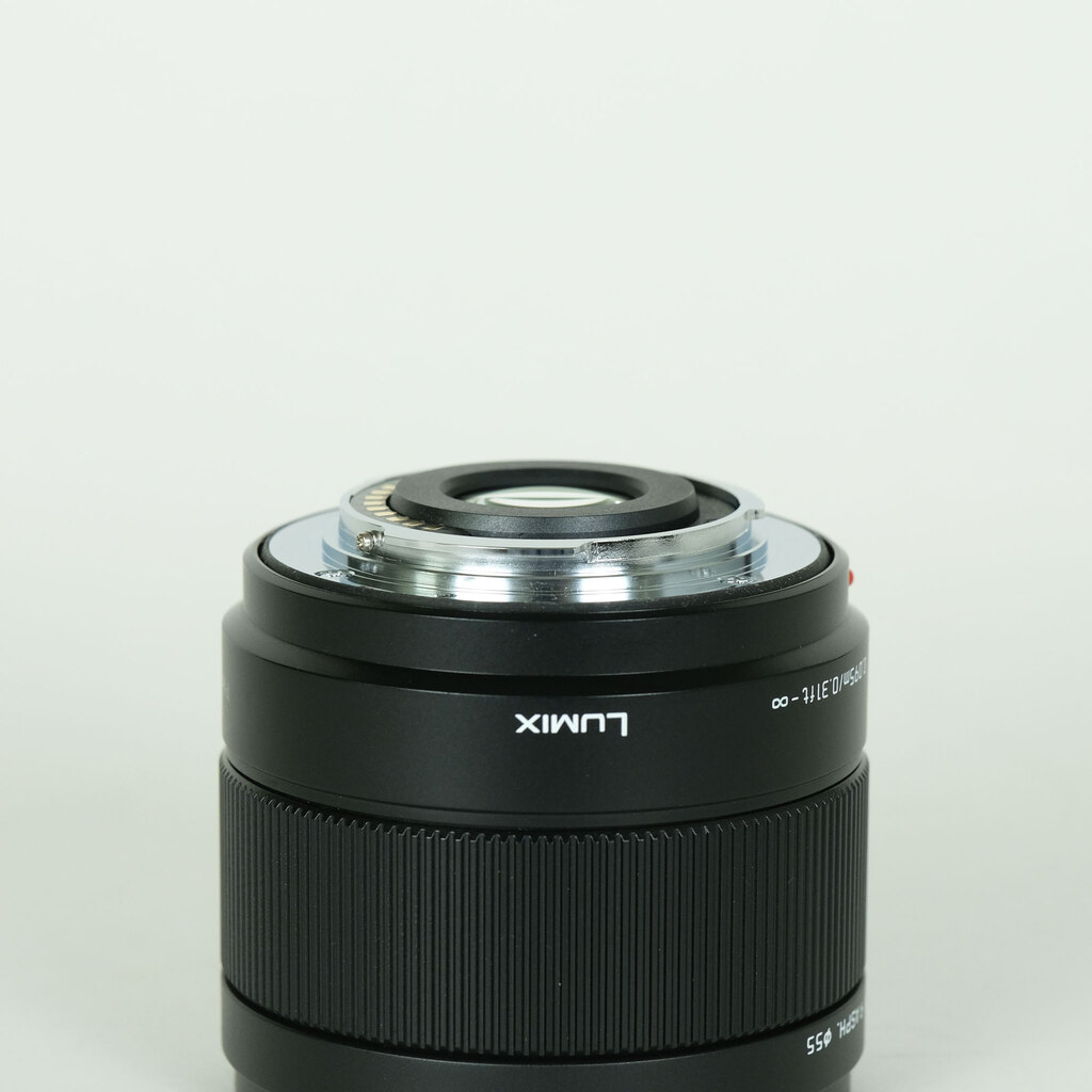 Panasonic LEICA DG SUMMILUX 9mm / F1.7 ASPH.