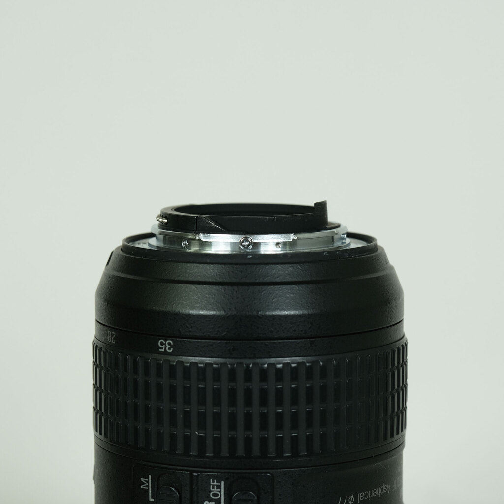 Nikon AF-S NIKKOR 16-35mm F4 G ED VR Nikon AF-S NIKKOR 16-35mm F4 G ED VR