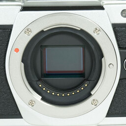 OLYMPUS OM-D E-M10 Mark II