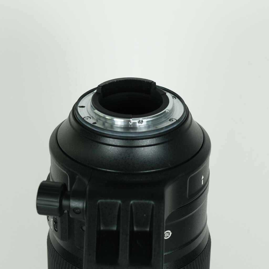Nikon AF-S NIKKOR 200-500mm f/5.6E ED VRの出品 | ONE SCENE（ワン