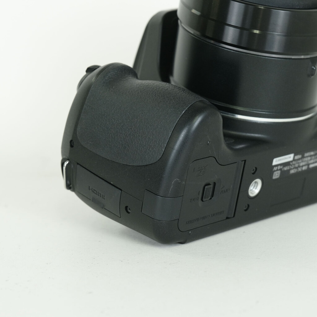 Panasonic LUMIX DC-FZ85