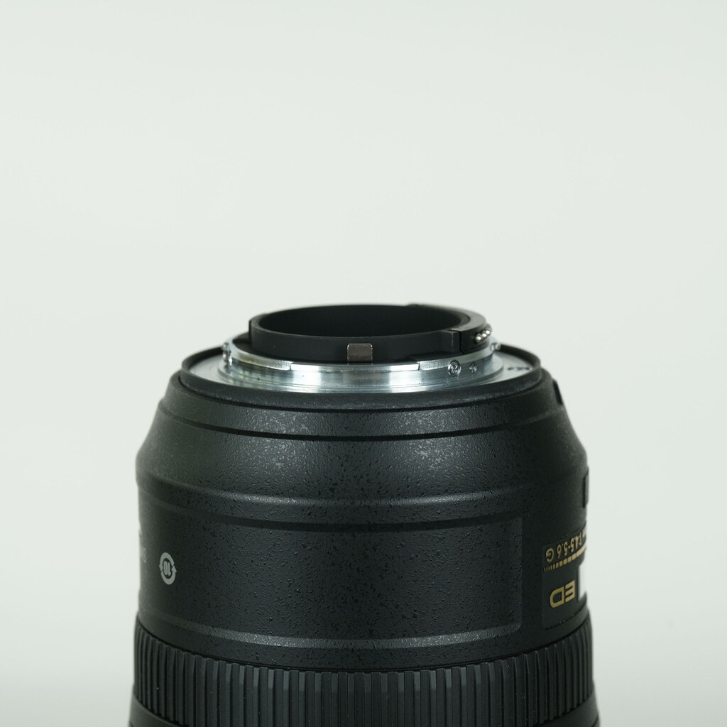 Nikon AF-S VR Zoom-Nikkor 70-300mm F4.5-5.6G IF-ED
