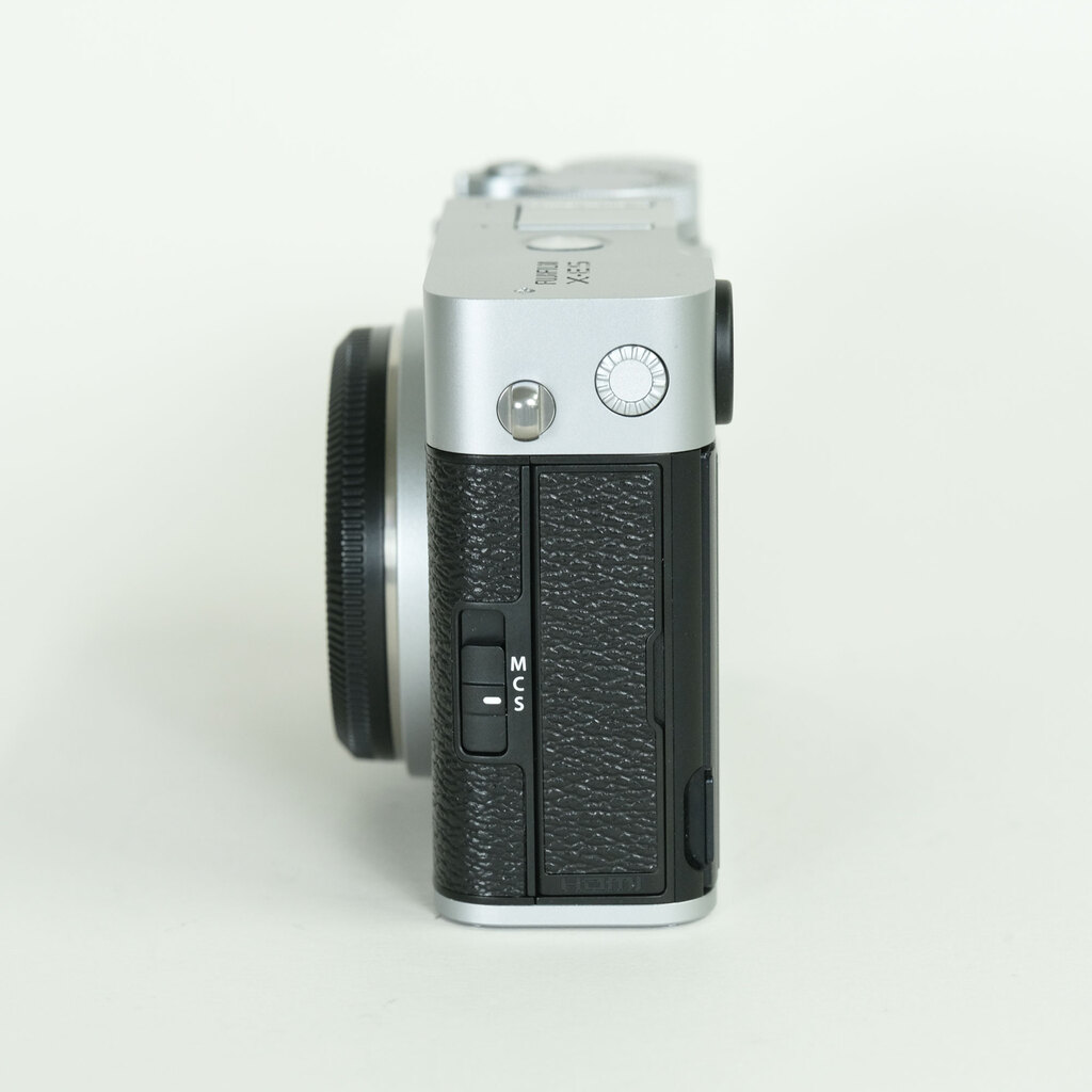 FUJIFILM X-E5