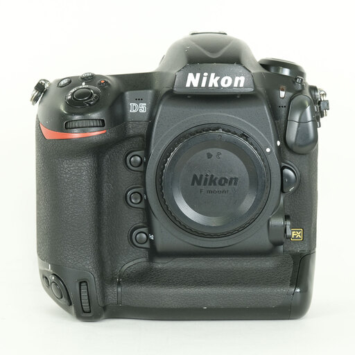 Nikon D5