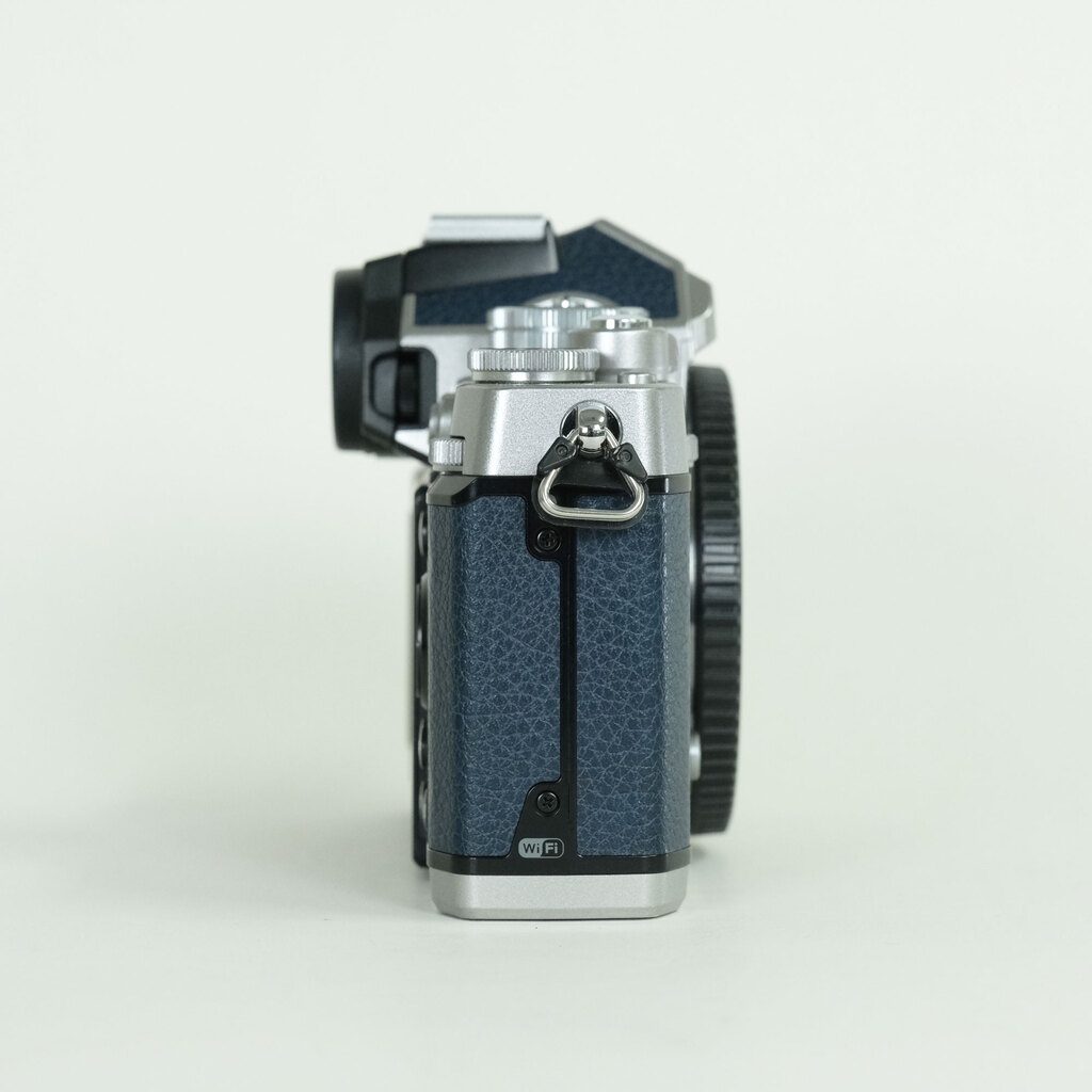 Nikon Z fc ボディ シルバー プレミアムエクステリア張替済み