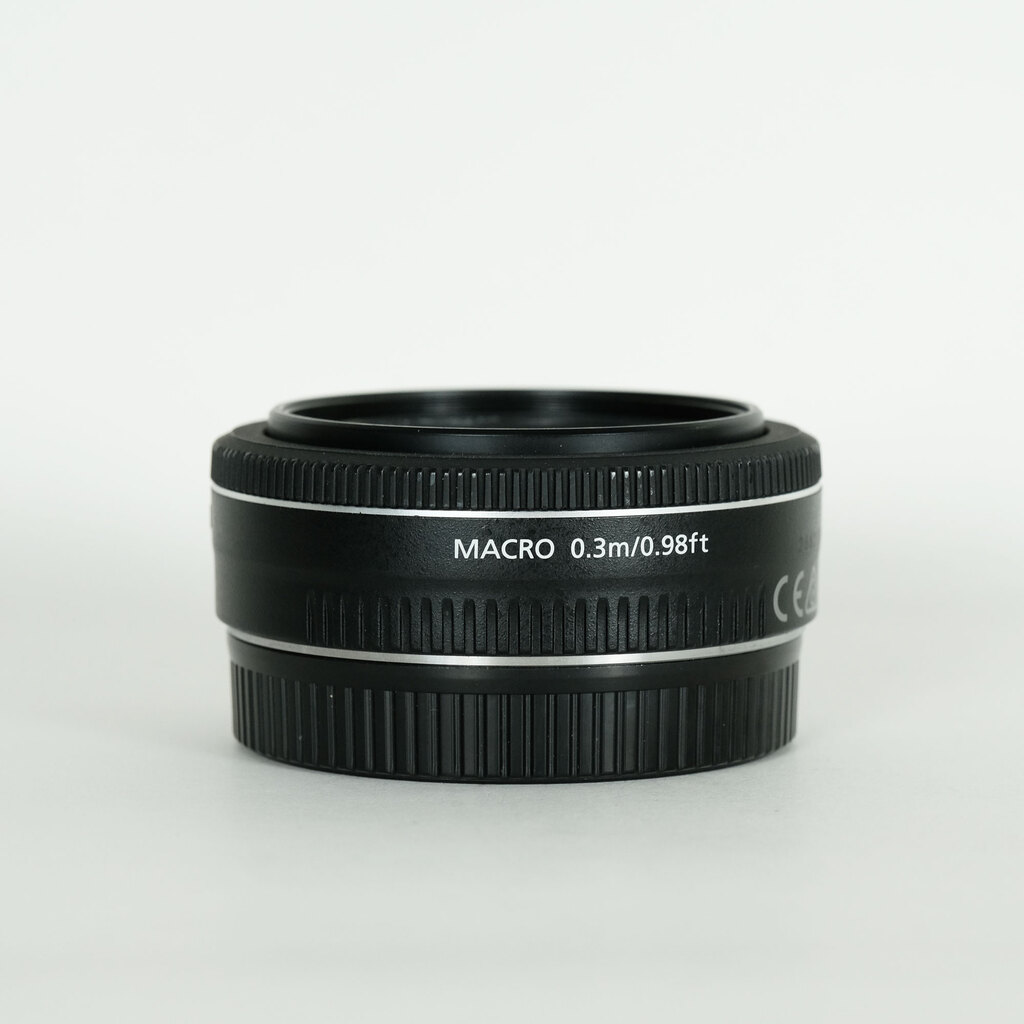 Canon EF40mm F2.8 STM