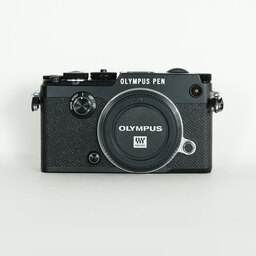 OLYMPUS PEN-F