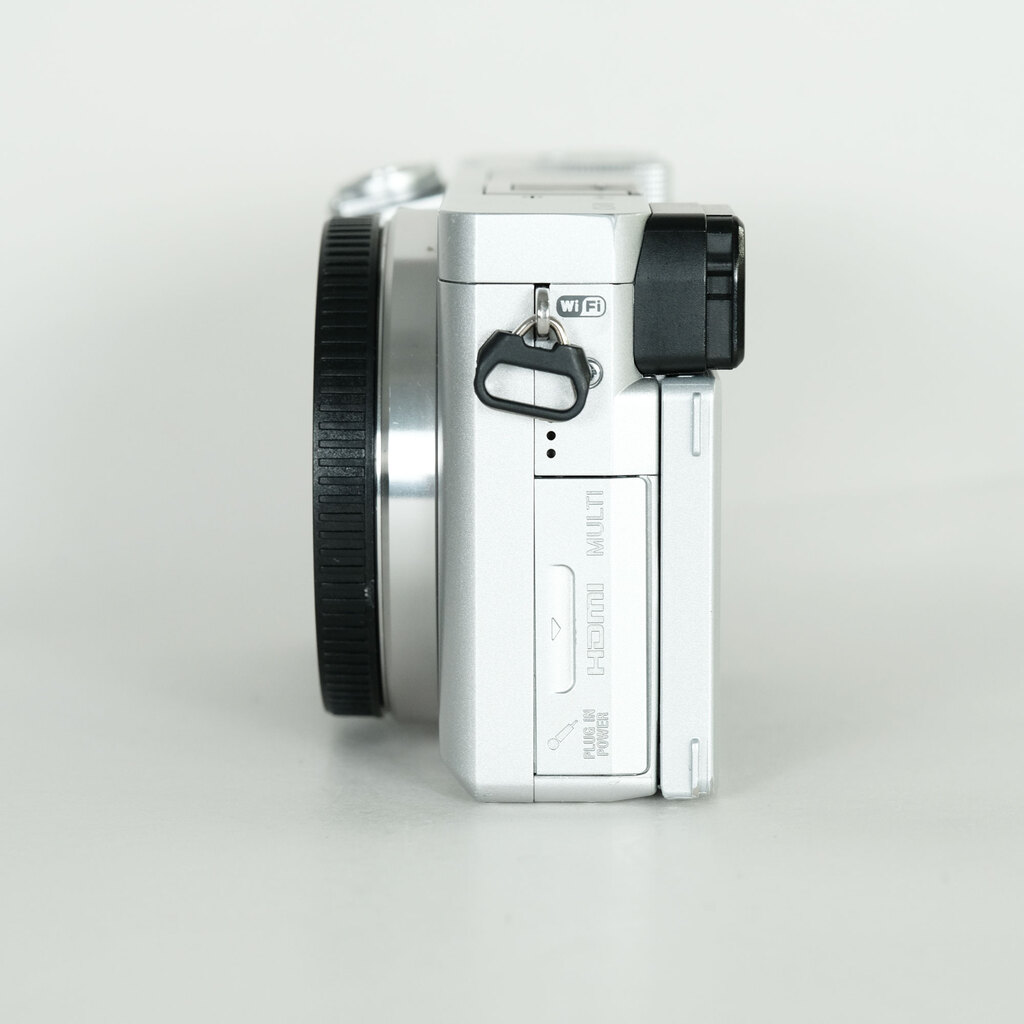 SONY α6400（ILCE-6400）