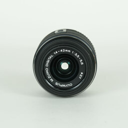 OLYMPUS M.ZUIKO DIGITAL 14-42mm F3.5-5.6IIR ブラック