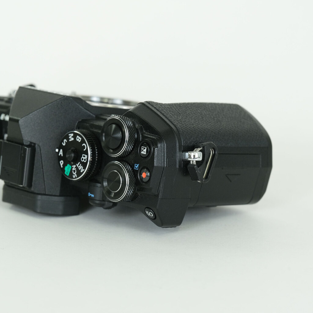 OLYMPUS OM-D E-M5 Mark III OLYMPUS OM-D E-M5 Mark III