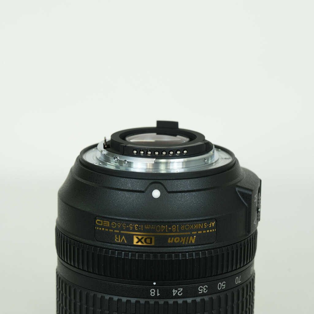 Nikon AF-S DX NIKKOR 18-140mm F3.5-5.6G ED VR Nikon AF-S DX NIKKOR 18-140mm F3.5-5.6G ED VR