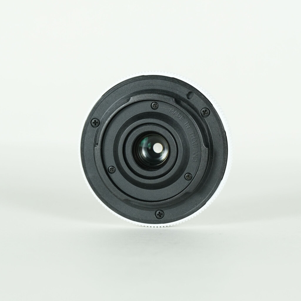 OLYMPUS フィッシュアイボディキャップレンズ（9mm F8.0 FISHEYE