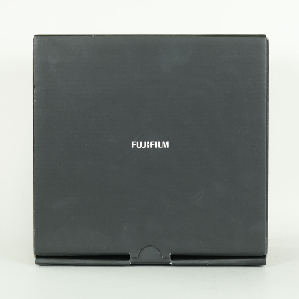 FUJIFILM X-E4