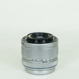 OLYMPUS M.ZUIKO DIGITAL 14-42mm F3.5-5.6IIR シルバー