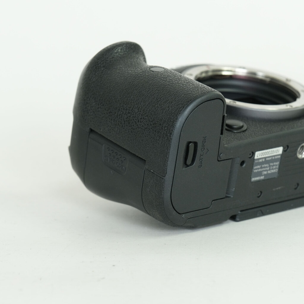 Canon EOS R6