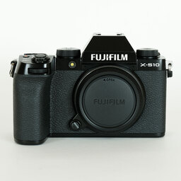 FUJIFILM X-S10