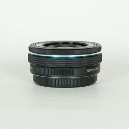 OM SYSTEM M.ZUIKO ED 14-42mm F3.5-5.6 EZ ブラック OM SYSTEM M.ZUIKO ED 14-42mm F3.5-5.6 EZ ブラック