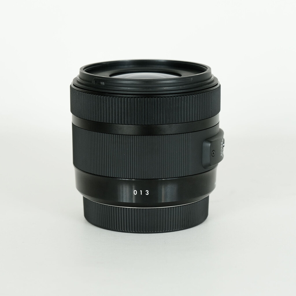 SIGMA 30mm F1.4 DC HSM | Art [キヤノン用]