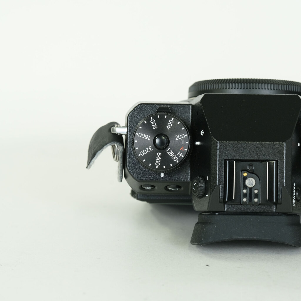 FUJIFILM X-H1 FUJIFILM X-H1