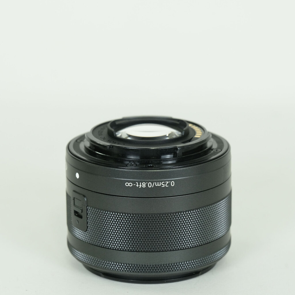 Canon EF-M15-45mm F3.5-6.3 IS STM
