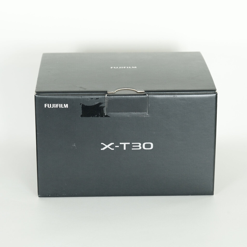 FUJIFILM X-T30