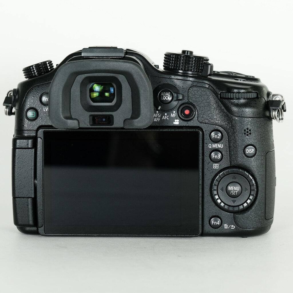 Panasonic LUMIX DMC-GH4