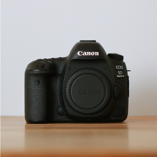 Canon EOS 5D Mark IV