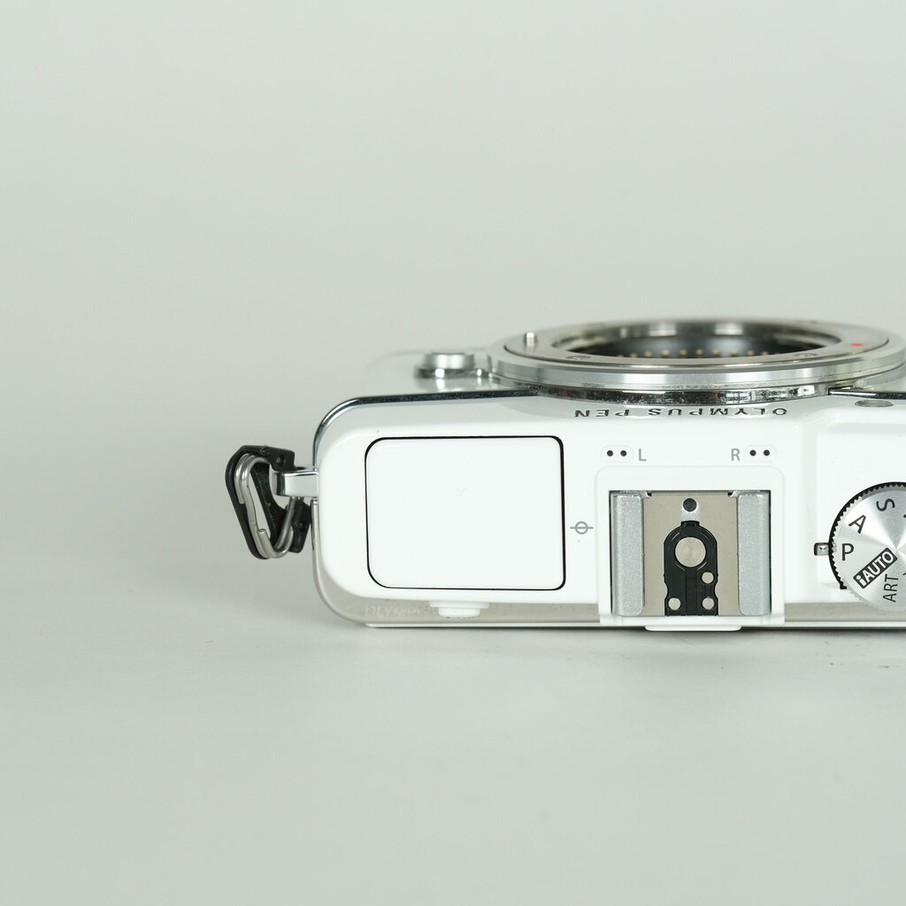 OLYMPUS PEN E-P5 ボディ ホワイト