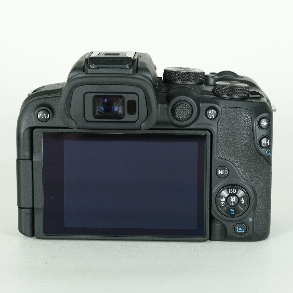 Canon EOS R10 [�{�f�B]