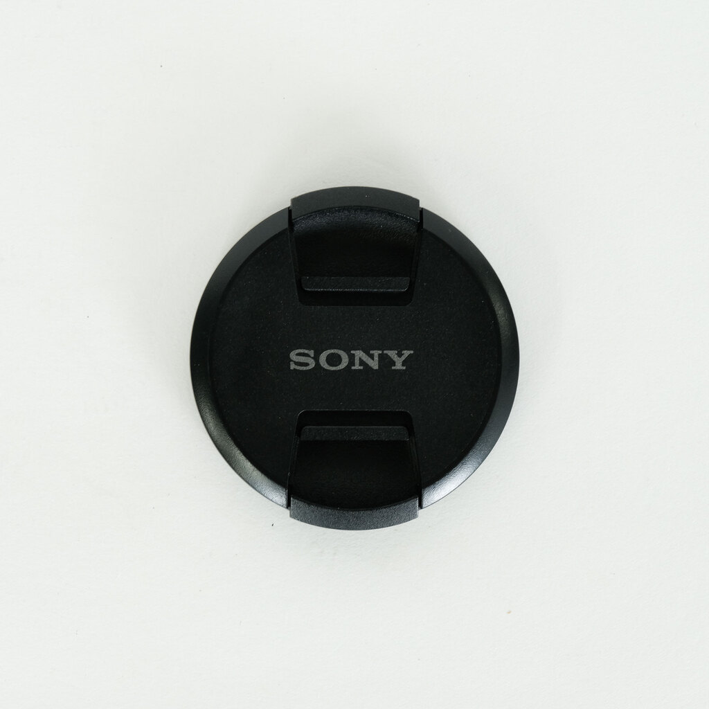 SONY E 18-135mm F3.5-5.6 OSS SEL18135