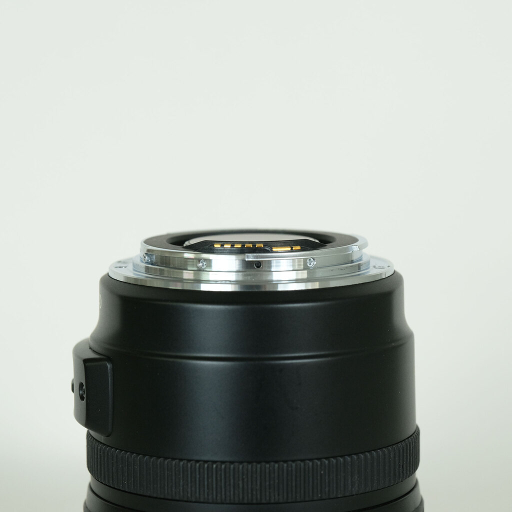 Canon EF28-135mm F3.5-5.6 IS USM