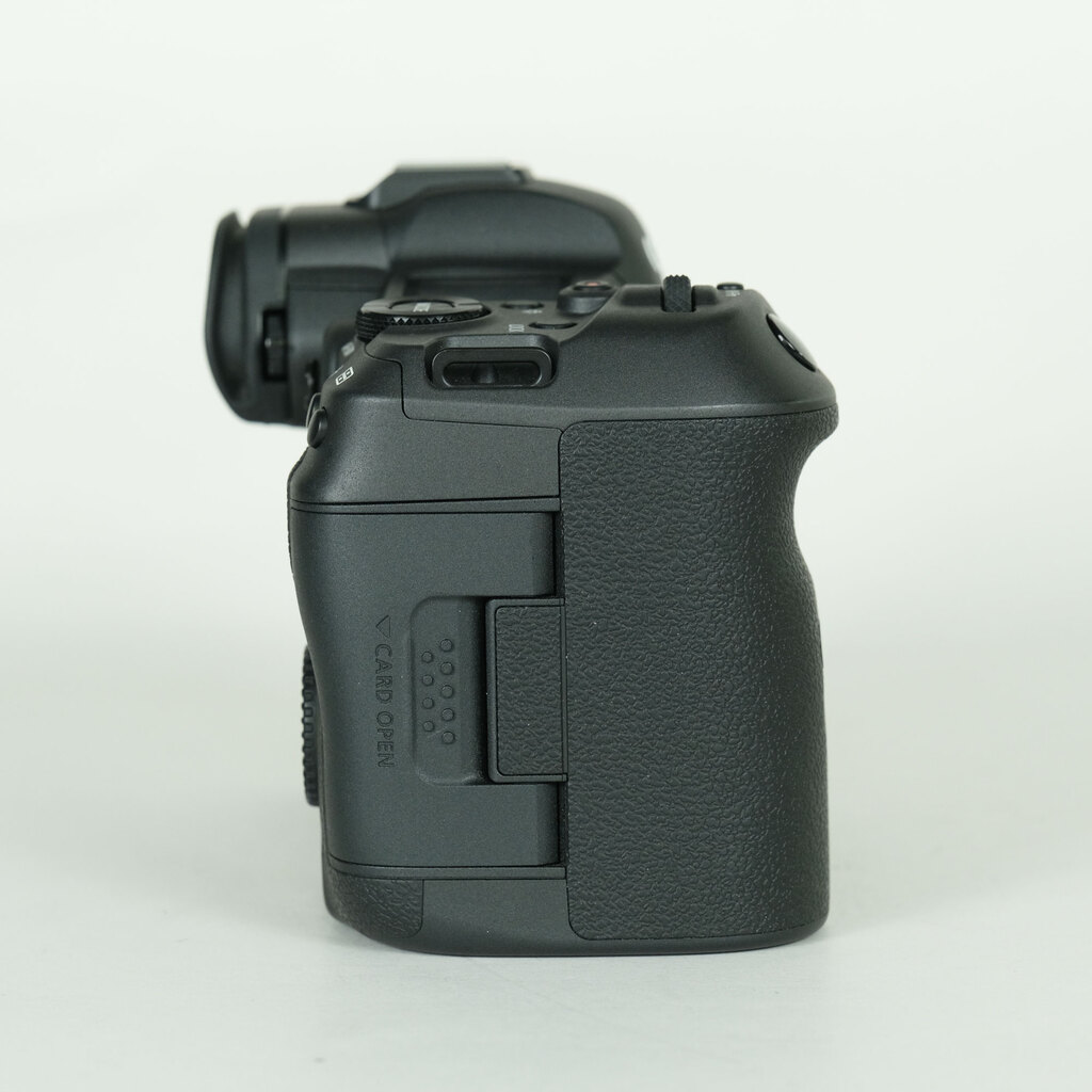 Canon EOS R5 Canon EOS R5