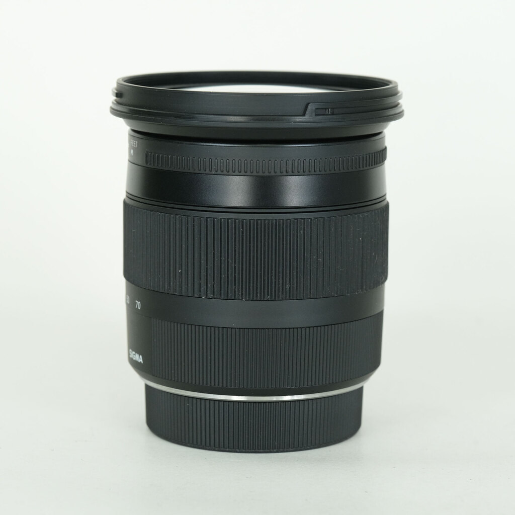 SIGMA Contemporary 17-70mm F2.8-4 DC MACRO HSM (ペンタックス用) SIGMA Contemporary 17-70mm F2.8-4 DC MACRO HSM (ペンタックス用)