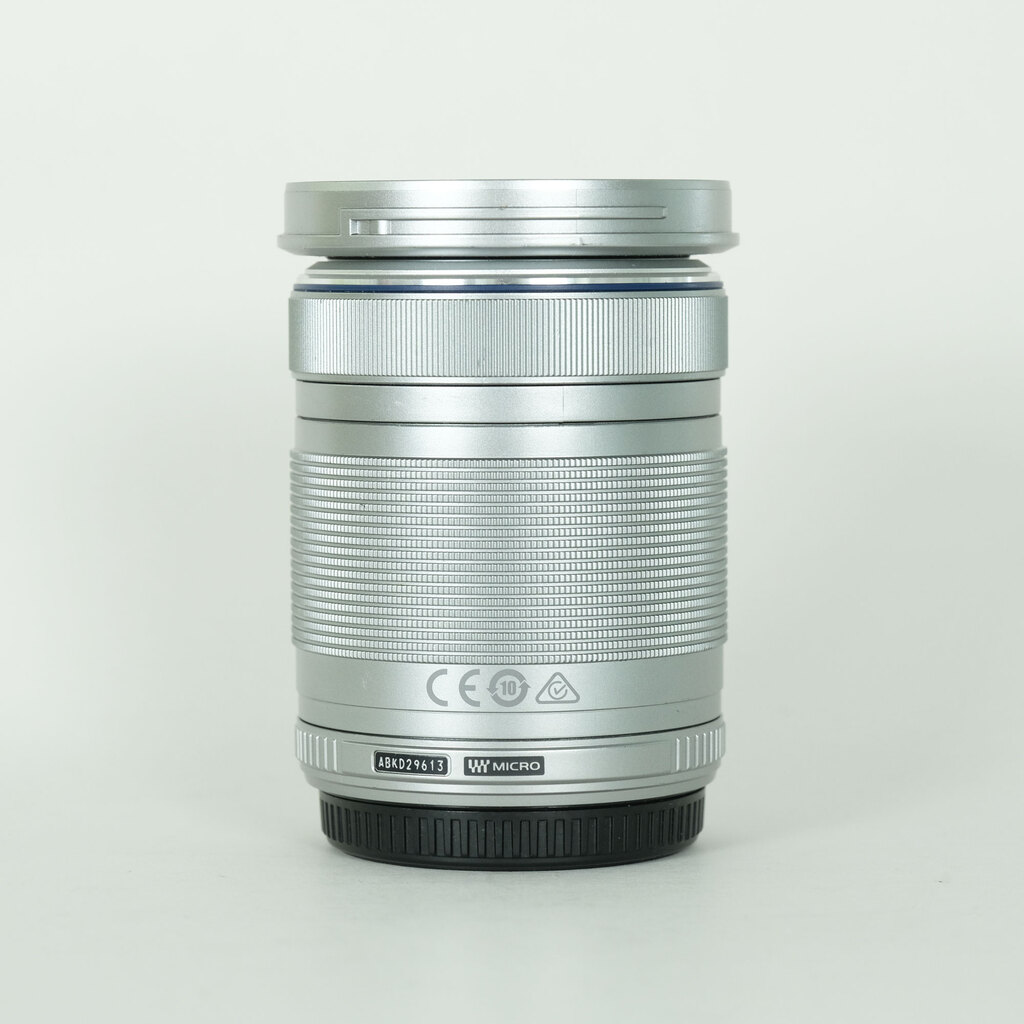 OLYMPUS M.ZUIKO DIGITAL ED 40-150mm F4.0-5.6 R [�V���o�[]