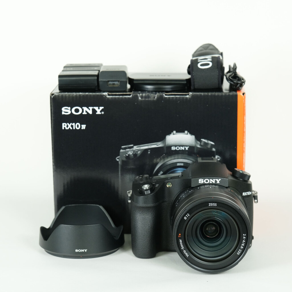 SONY Cyber-shot DSC-RX10M4の出品 | ONE SCENE（ワンシーン）