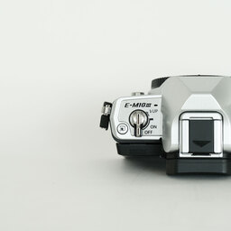 OLYMPUS OM-D E-M10 Mark III