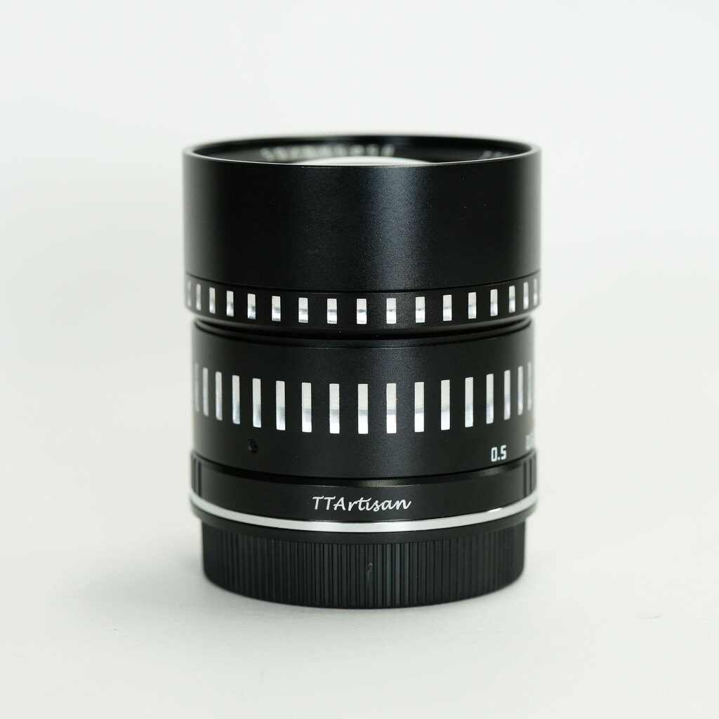 銘匠光学 TTArtisan 50mm F0.95 C (ライカSL/TL 用) ブラック×シルバー