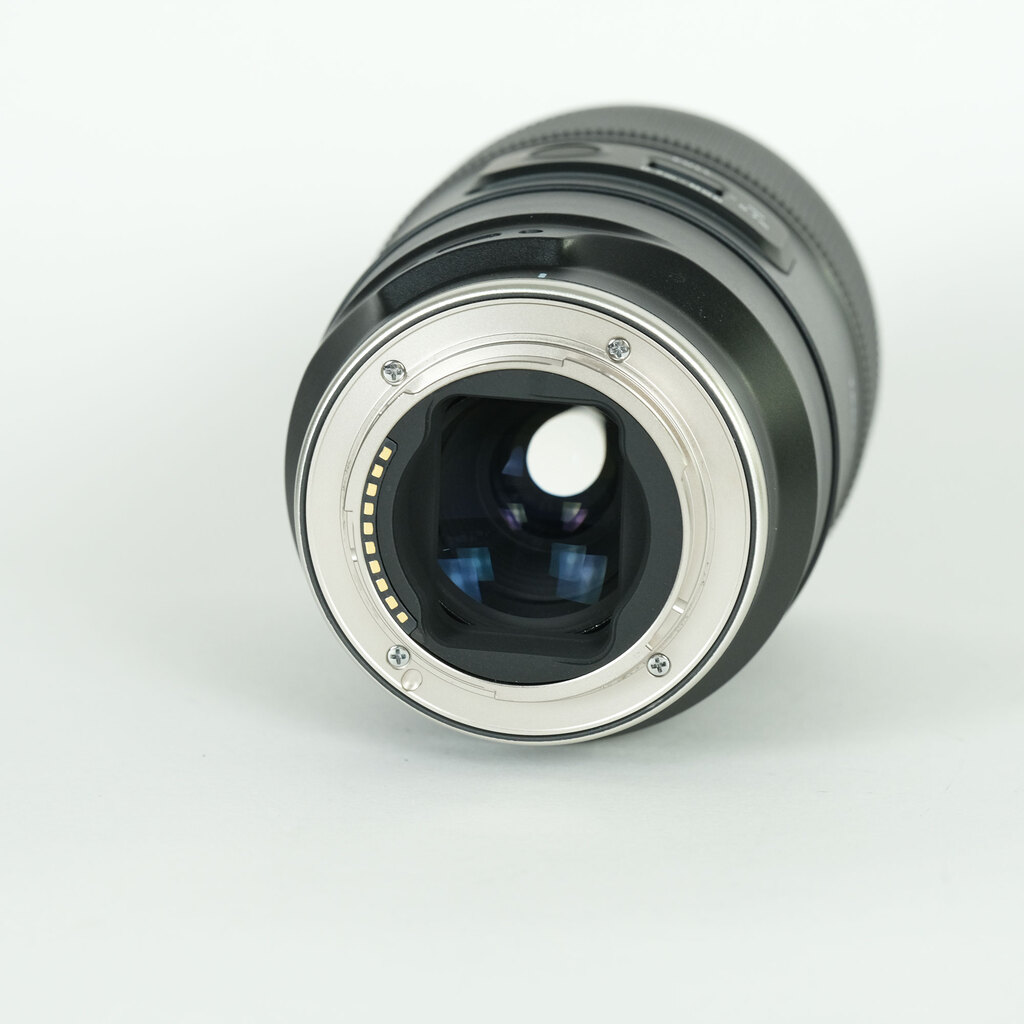 TAMRON 90mm F/2.8 Di III MACRO VXD [ソニーE用]